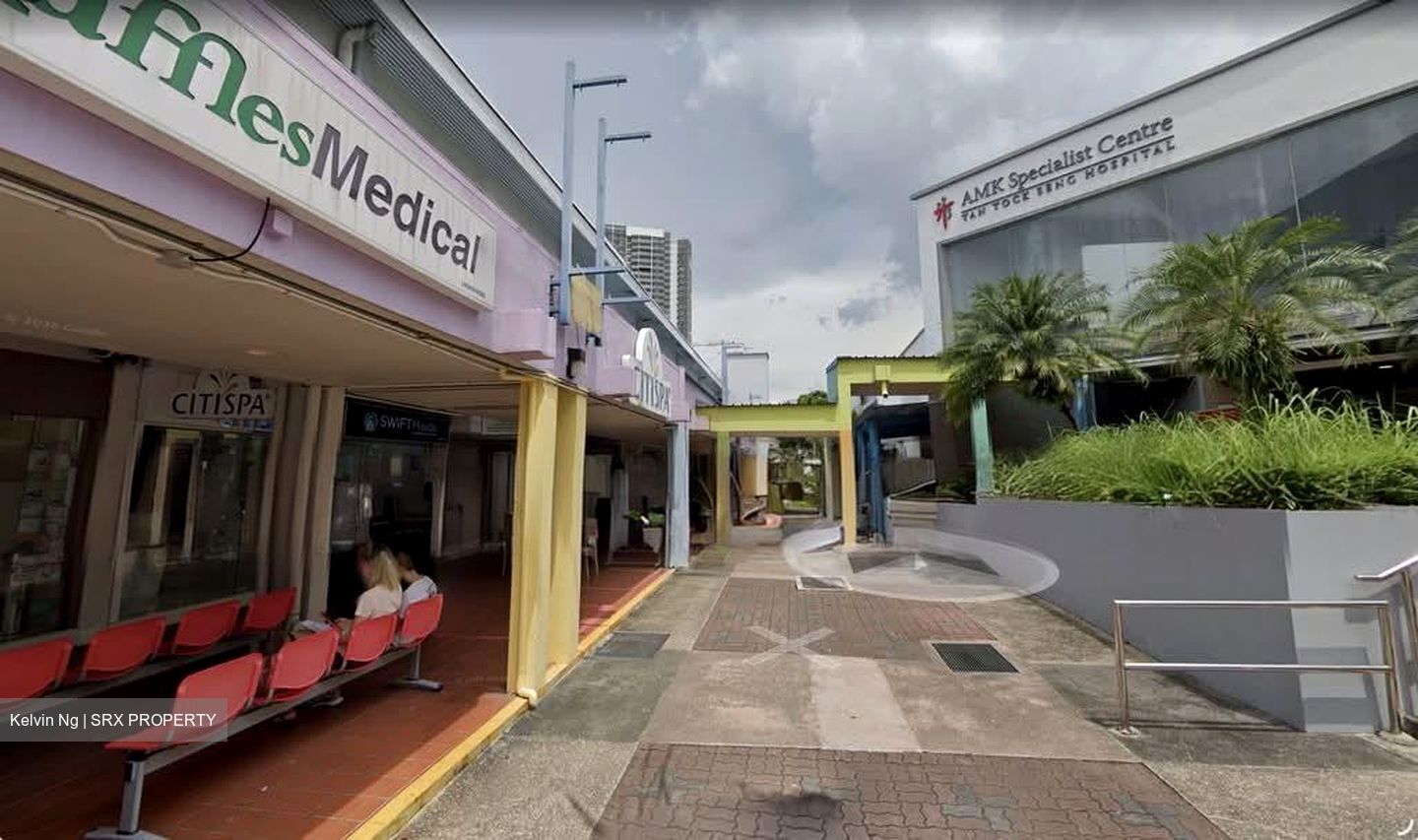 Ang Mo Kio Avenue 8 (D20), Shop House #553565441